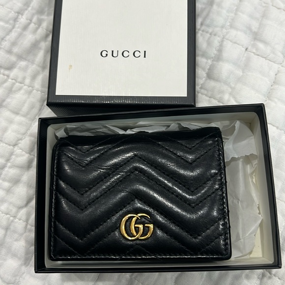 GUCCI GG MARMONT CARD CASE WALLET - Picture 1 of 3